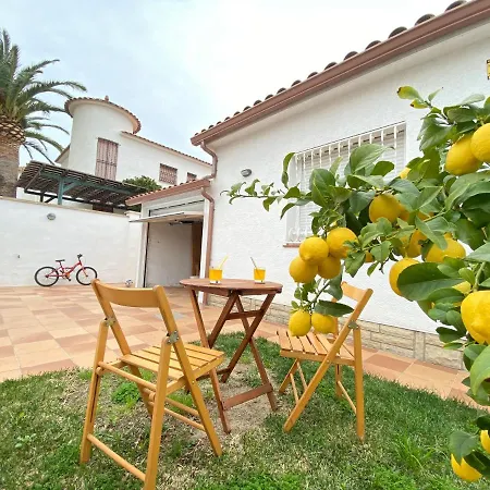 Villa Cambrils Beach Villa